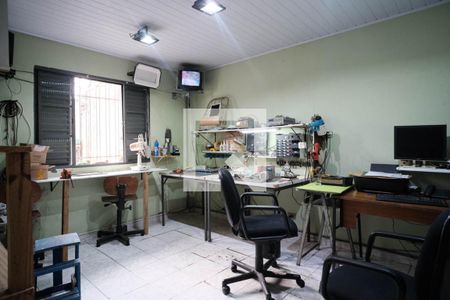 Escritório de casa à venda com 4 quartos, 600m² em Vila Domitila, São Paulo