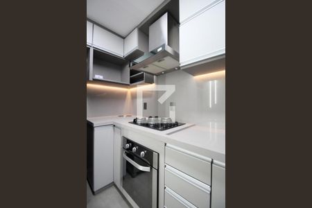 Cozinha de apartamento para alugar com 2 quartos, 47m² em Vila Suzana, São Paulo