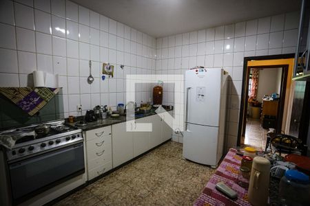 Cozinha de casa à venda com 4 quartos, 243m² em Vila Ermelinda, Belo Horizonte