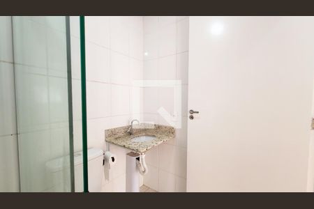 Banheiro de apartamento para alugar com 2 quartos, 47m² em Jardim Shangai, Jundiaí