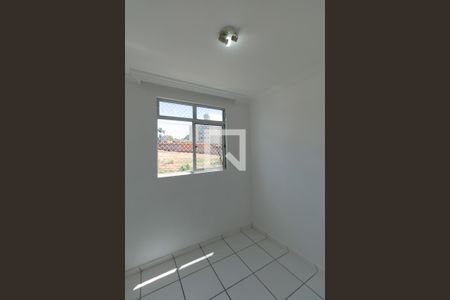 Quarto 1 de apartamento para alugar com 2 quartos, 48m² em Santa Terezinha, Belo Horizonte