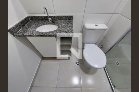 Banheiro 2 de apartamento para alugar com 2 quartos, 51m² em Vila Sofia, São Paulo