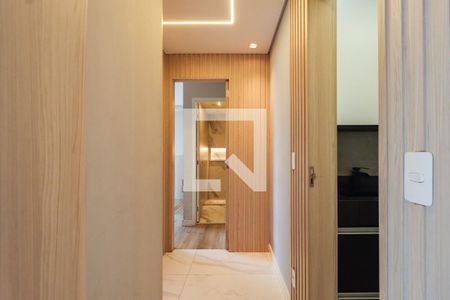 Corredor de apartamento para alugar com 2 quartos, 56m² em Vila Andrade, São Paulo