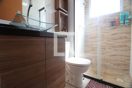 Banheiro de apartamento à venda com 2 quartos, 42m² em Estância Velha, Canoas