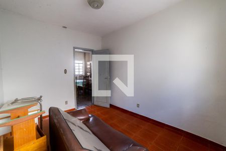 Quarto 2 de casa para alugar com 3 quartos, 290m² em Santa Cruz, Belo Horizonte