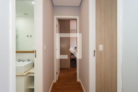 Corredor de apartamento à venda com 2 quartos, 49m² em Vila Andrade, São Paulo