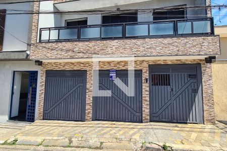Entrada de casa à venda com 3 quartos, 185m² em Vila Darli, São Paulo