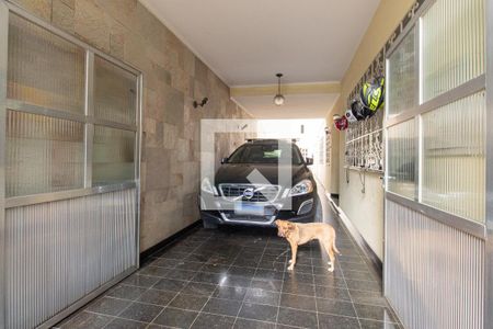 Garagem de casa à venda com 3 quartos, 275m² em Jardim da Gloria, São Paulo