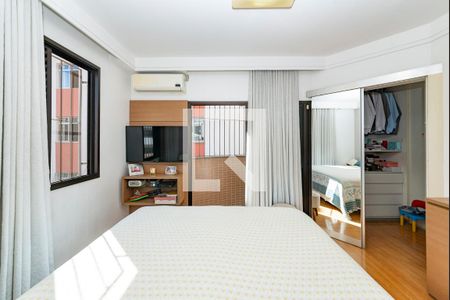 Suíte de apartamento à venda com 4 quartos, 189m² em C Eucaristico, Belo Horizonte