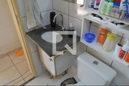 Banheiro de apartamento à venda com 3 quartos, 60m² em Taquara, Rio de Janeiro