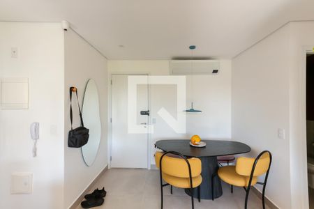 Sala de apartamento à venda com 2 quartos, 58m² em Ferreira, São Paulo