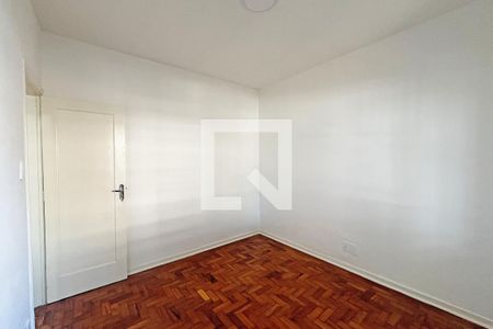 Quarto 2 de apartamento para alugar com 2 quartos, 45m² em Gonzaga, Santos