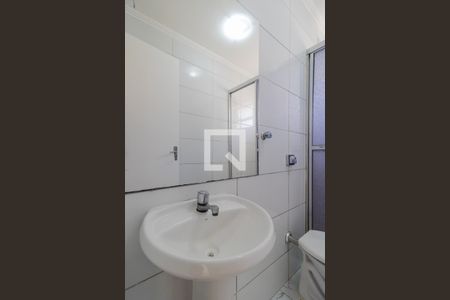 Banheiro de apartamento à venda com 1 quarto, 60m² em Menino Deus, Porto Alegre