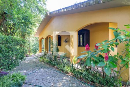 Quintal de casa à venda com 2 quartos, 164m² em Cavalhada, Porto Alegre