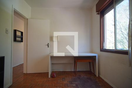 Quarto 1 de apartamento para alugar com 2 quartos, 52m² em São Sebastião, Porto Alegre