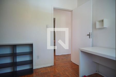 Quarto 1 de apartamento para alugar com 2 quartos, 52m² em São Sebastião, Porto Alegre