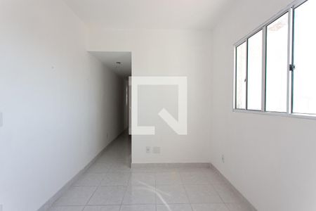 Sala de apartamento para alugar com 2 quartos, 48m² em Vila Santa Isabel, São Paulo