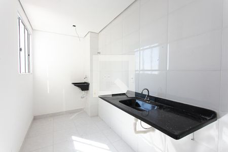 Cozinha de apartamento para alugar com 2 quartos, 48m² em Vila Santa Isabel, São Paulo