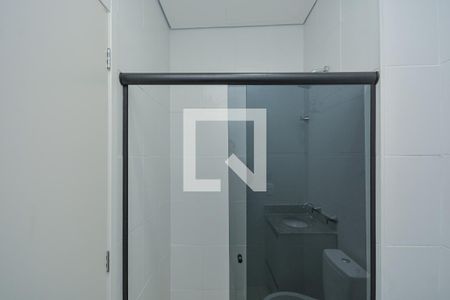 Banheiro de apartamento à venda com 2 quartos, 44m² em Jurubatuba, São Paulo