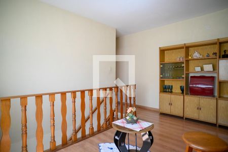 Hall de casa à venda com 4 quartos, 248m² em Vila Liviero, São Paulo