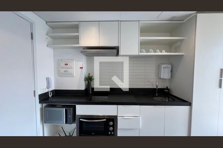 Studio de kitnet/studio para alugar com 1 quarto, 28m² em Jardim das Bandeiras, São Paulo