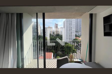 Sacada de kitnet/studio para alugar com 1 quarto, 28m² em Jardim das Bandeiras, São Paulo