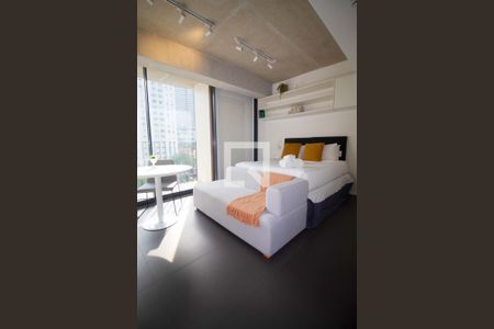 Studio de kitnet/studio para alugar com 1 quarto, 28m² em Jardim das Bandeiras, São Paulo