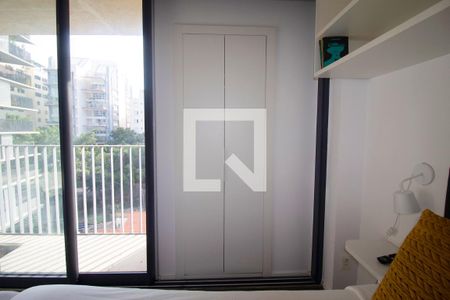 Studio de kitnet/studio para alugar com 1 quarto, 28m² em Jardim das Bandeiras, São Paulo