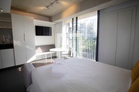 Studio de kitnet/studio para alugar com 1 quarto, 28m² em Jardim das Bandeiras, São Paulo
