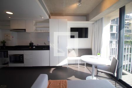 Studio de kitnet/studio para alugar com 1 quarto, 28m² em Jardim das Bandeiras, São Paulo