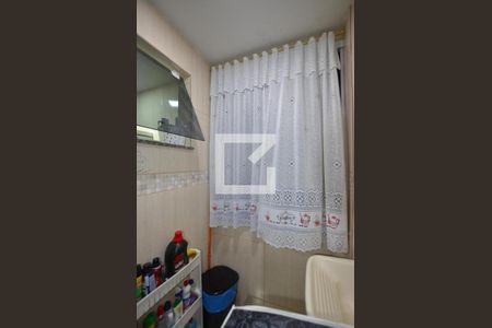Área de Serviço de apartamento para alugar com 2 quartos, 60m² em Osvaldo Cruz, Rio de Janeiro