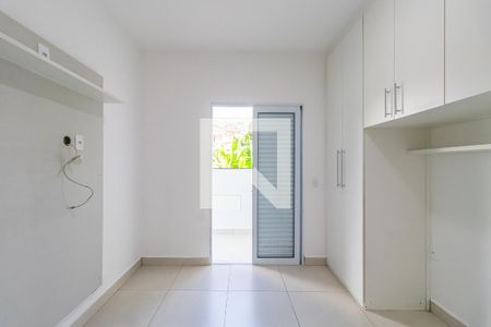 Quarto de casa para alugar com 1 quarto, 60m² em Jardim Graziela, Barueri