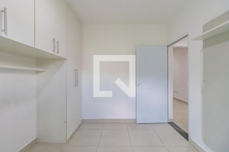 Quarto de casa para alugar com 1 quarto, 60m² em Jardim Graziela, Barueri