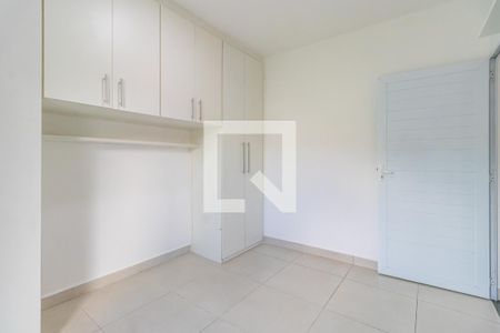 Quarto de casa para alugar com 1 quarto, 60m² em Jardim Graziela, Barueri