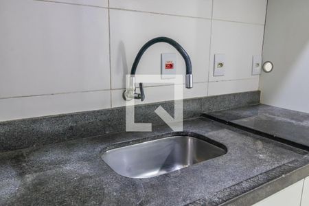 Cozinha de casa para alugar com 1 quarto, 60m² em Jardim Graziela, Barueri