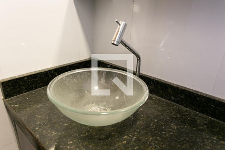 Banheiro de kitnet/studio para alugar com 1 quarto, 40m² em Vila Mafra, São Paulo