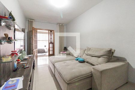 Sala de casa à venda com 4 quartos, 228m² em Vila Regina, São Paulo