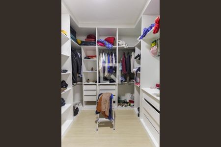 Closet da Suíte de casa à venda com 4 quartos, 228m² em Vila Regina, São Paulo