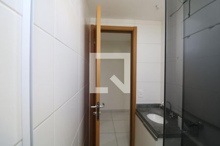Banheiro de apartamento à venda com 2 quartos, 46m² em Jardim Nove de Julho, São Paulo