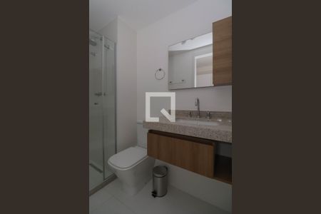 Banheiro de kitnet/studio para alugar com 1 quarto, 26m² em Sumaré, São Paulo