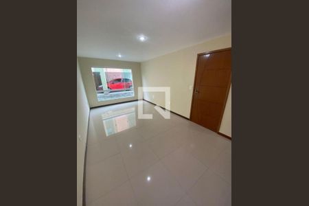 Casa à venda com 4 quartos, 120m² em Itaipu, Niterói