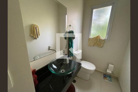 Banheiro da Suíte 2 de casa de condomínio para alugar com 3 quartos, 300m² em Jardim Barbacena, Cotia
