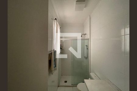 Banheiro da Suíte 2 de casa de condomínio para alugar com 3 quartos, 300m² em Jardim Barbacena, Cotia
