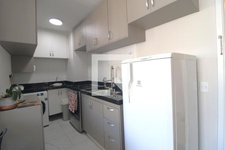Cozinha de apartamento para alugar com 2 quartos, 34m² em Jurubatuba, São Paulo
