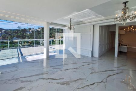 Sala de apartamento para alugar com 3 quartos, 230m² em Camboinhas, Niterói