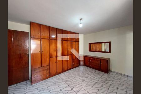 Quarto 1 de casa para alugar com 3 quartos, 123m² em Vila Marari, São Paulo