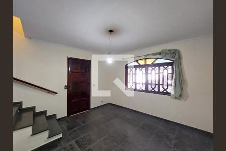 Sala de casa para alugar com 3 quartos, 123m² em Vila Marari, São Paulo