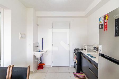 Cozinha de apartamento para alugar com 2 quartos, 43m² em Jardim Celeste, São Paulo