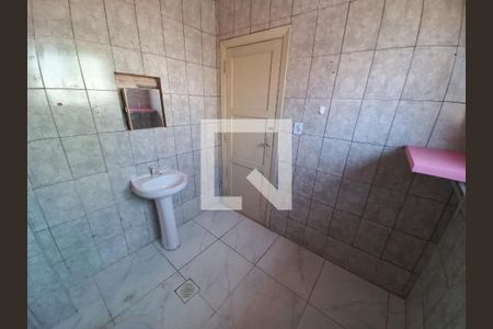 Banheiro de apartamento para alugar com 1 quarto, 41m² em Centro, São Vicente
