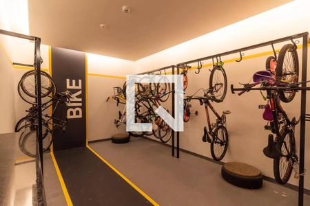 Área comum - Bicicletário de apartamento à venda com 2 quartos, 63m² em São Sebastião, Porto Alegre